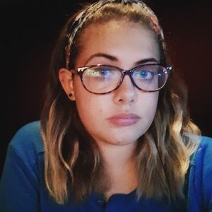 Meet your Posher, Nina